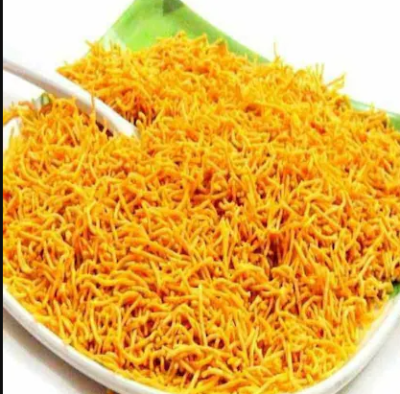 Aloo Bhujia Namkeen, also known as Tana Tan, is the ultimate crispy snack that will keep you coming back for more.