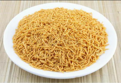 Aloo Bhujia Namkeen, also known as Tana Tan, is the ultimate crispy snack that will keep you coming back for more.